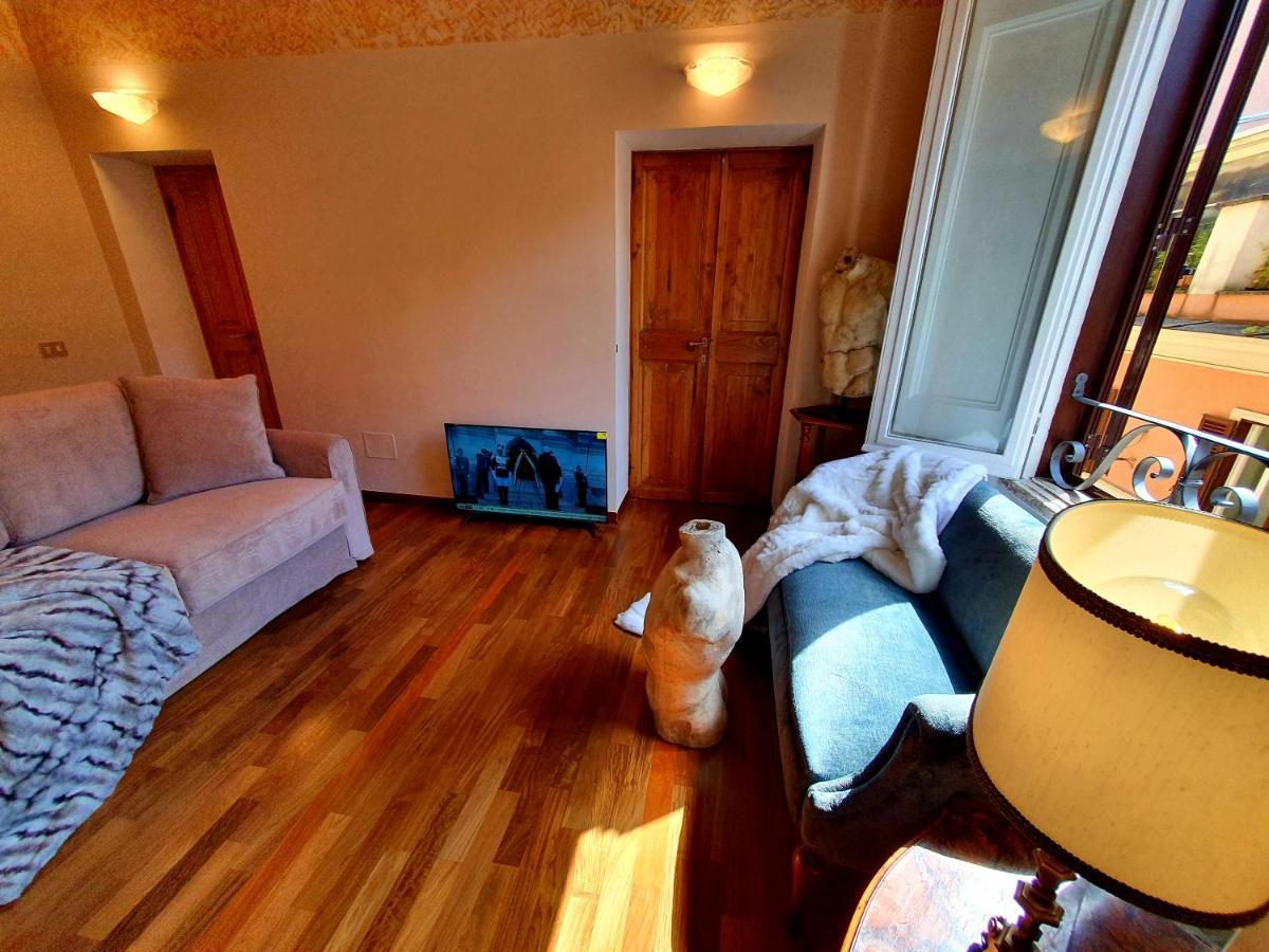 Apartment 1878s By Aat- Luxury Historic House Piazza Di Spagna Rom