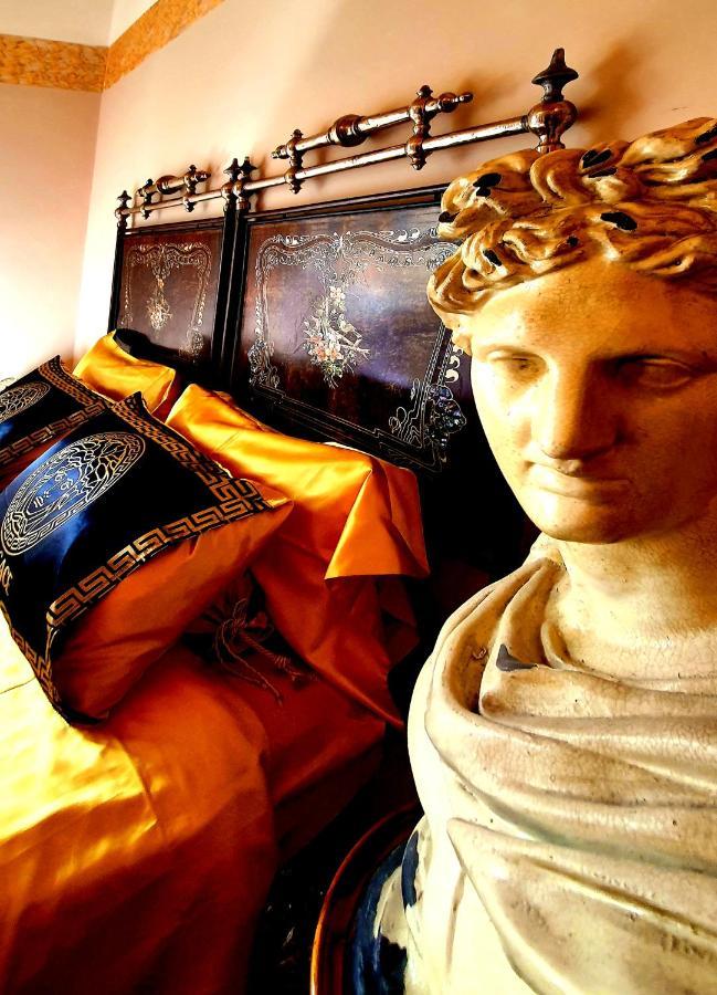Apartment 1878s By Aat- Luxury Historic House Piazza Di Spagna Rom