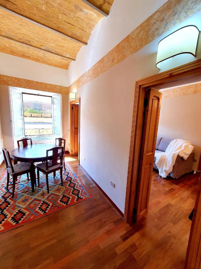 Apartment 1878s By Aat- Luxury Historic House Piazza Di Spagna *