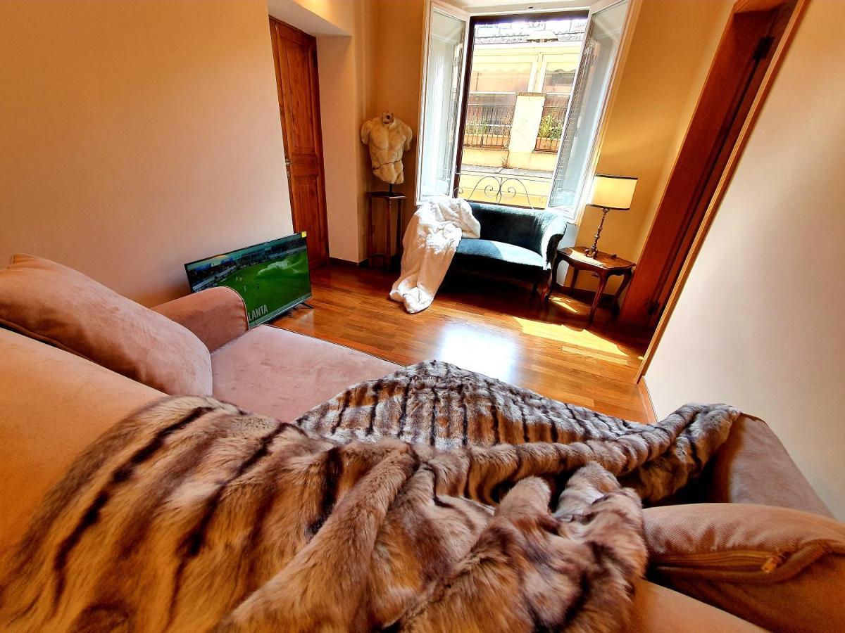 Apartment 1878s By Aat- Luxury Historic House Piazza Di Spagna Rom